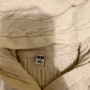 Uniqlo Off-White Cable Knit Pullover